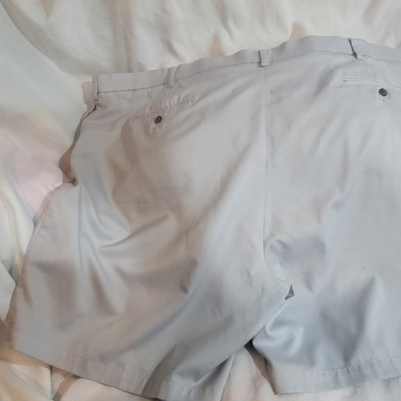 2 pairs of Mens size 54 Roundtree and Yorke shorts - Picture 2 of 8